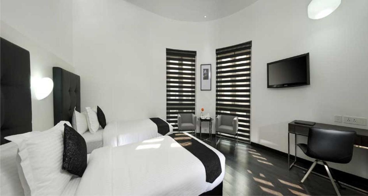 Sapphire Suite Calcuta Exterior foto