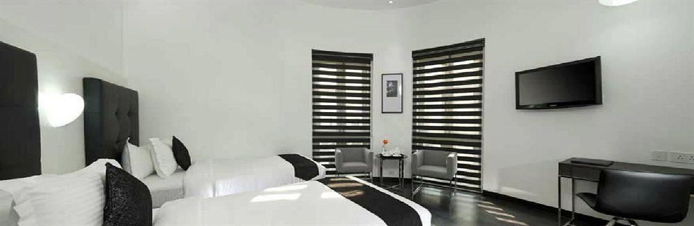 Sapphire Suite Calcuta Exterior foto