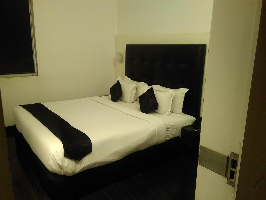 Sapphire Suite Calcuta Exterior foto