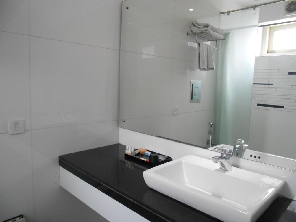 Sapphire Suite Calcuta Habitación foto